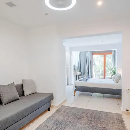 Villa Sierra Pinos By Interhome