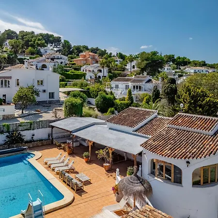 Villa Sierra Pinos By Interhome